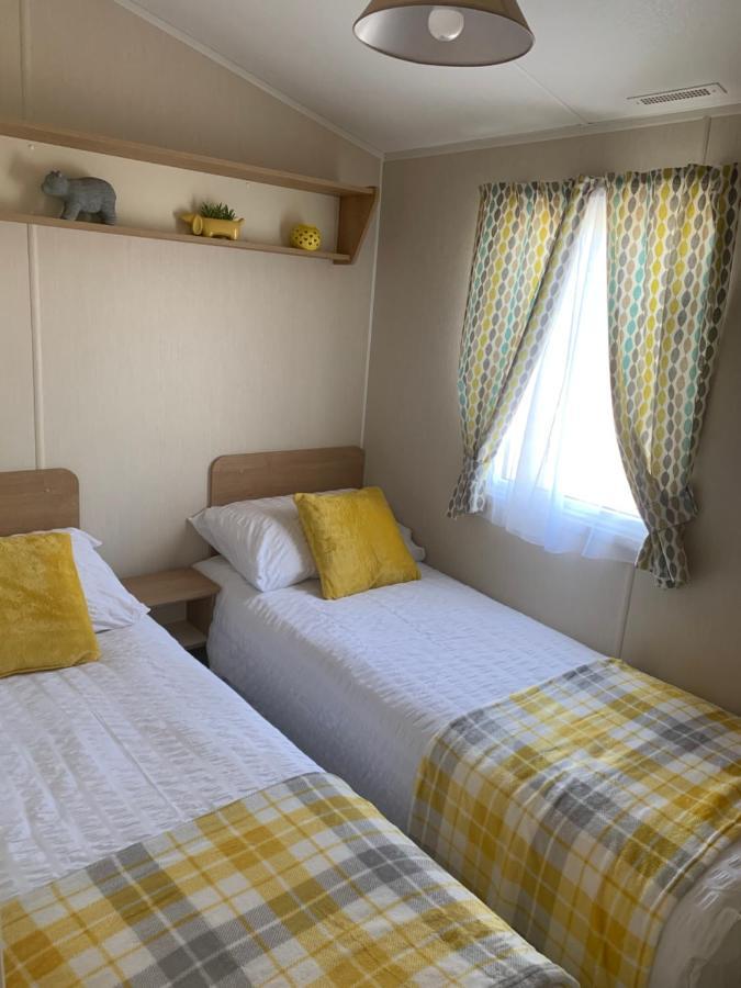 Hotel Gold Plus 6 Berth Caravan In New Beach With Parking Wifi And Decking Dymchurch Exterior foto