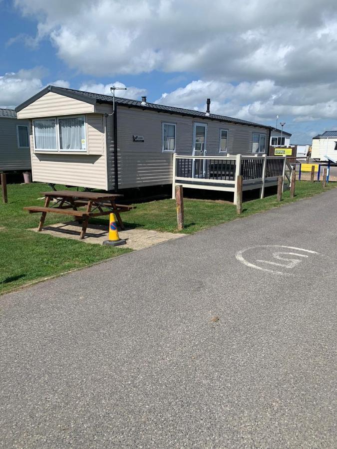 Hotel Gold Plus 6 Berth Caravan In New Beach With Parking Wifi And Decking Dymchurch Exterior foto